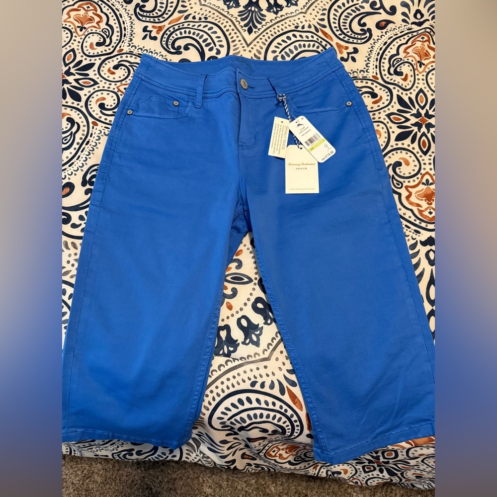 Tommy Bahama Women’s Vibrant Blue Denim Crop Pants